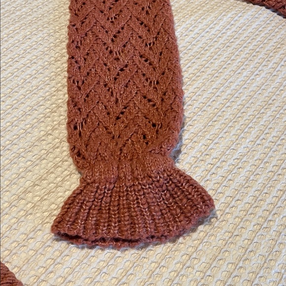 Bohme Terracotta Knit Sweater with Ruffle sleeves. - Picture 5 of 5